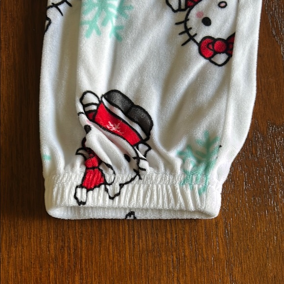 Hello Kitty Christmas Pajamas with Snowflakes - Picture 3 of 6